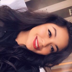 Meet your Posher, Angelica